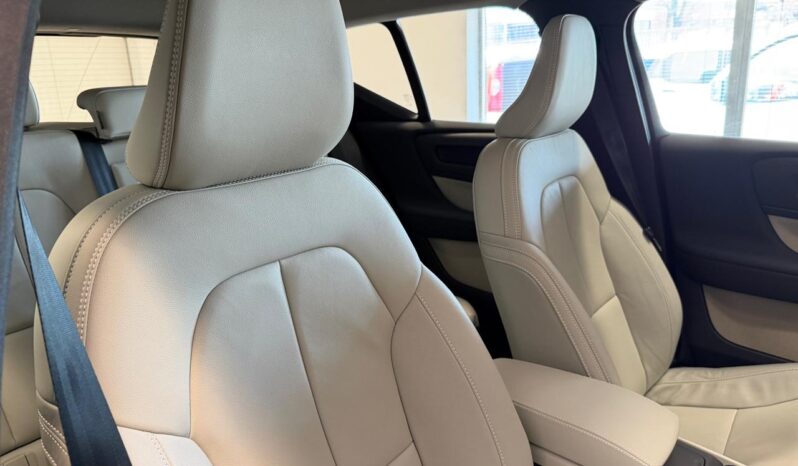 VOLVOXC40B3 automatico Plus *PARI AL NUOVO* pieno