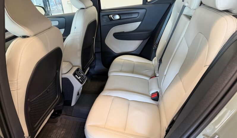 VOLVOXC40B3 automatico Plus *PARI AL NUOVO* pieno